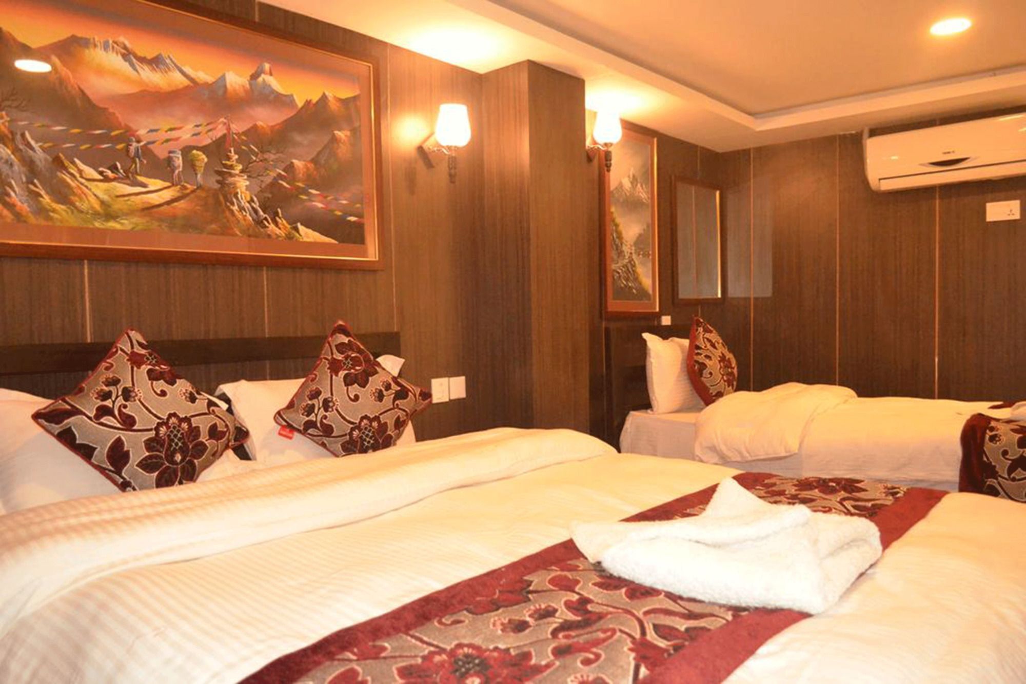 Hotel Holiday Inn กาฐมาณฑุ ภายนอก รูปภาพ