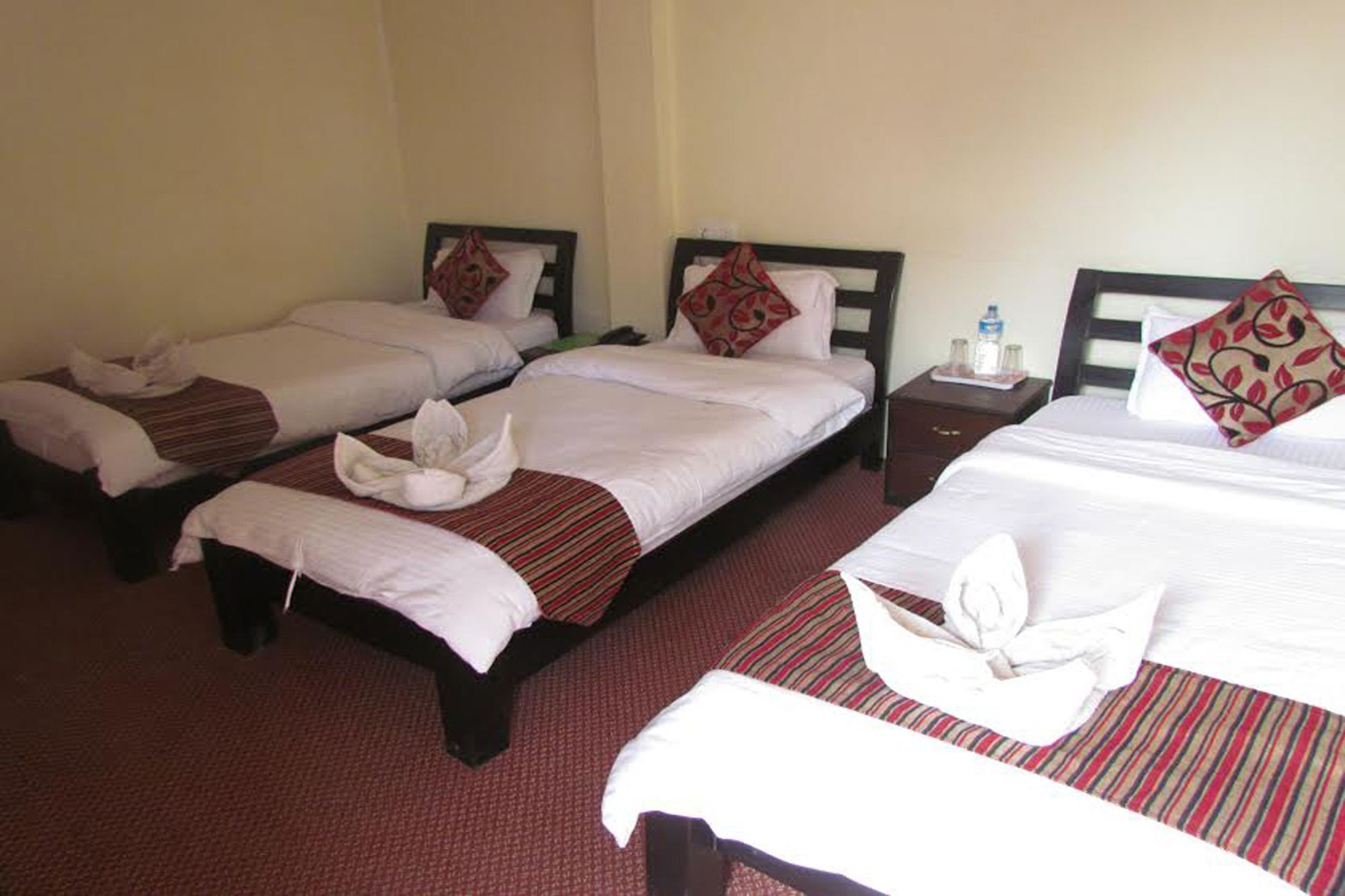 Hotel Holiday Inn กาฐมาณฑุ ภายนอก รูปภาพ