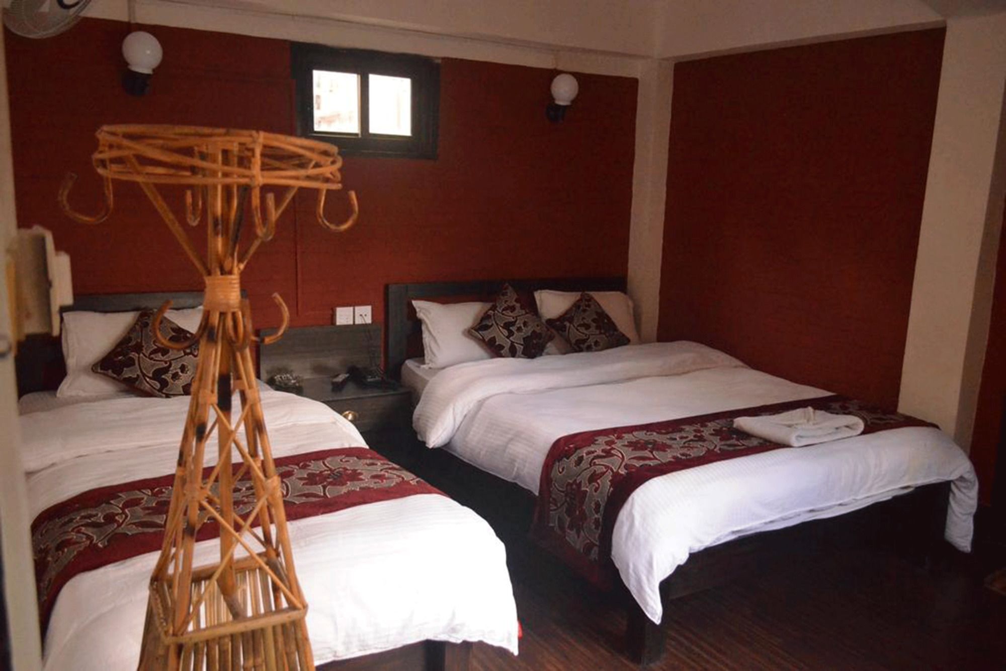 Hotel Holiday Inn กาฐมาณฑุ ภายนอก รูปภาพ