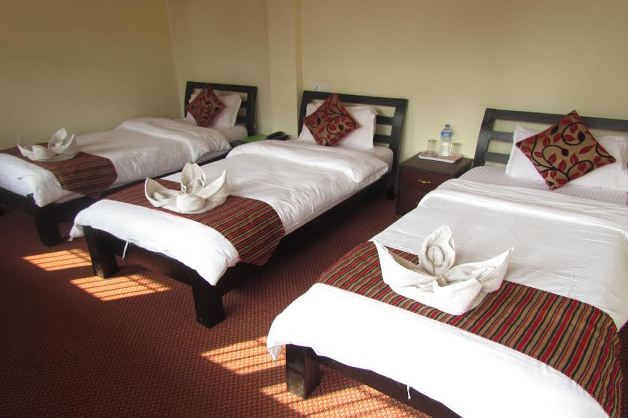 Hotel Holiday Inn กาฐมาณฑุ ภายนอก รูปภาพ